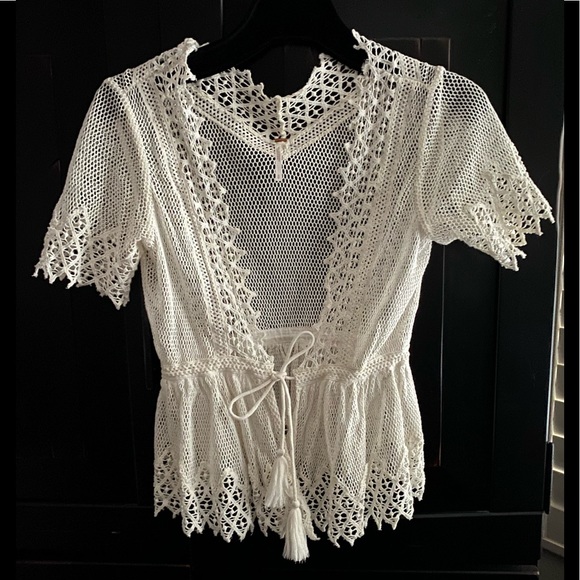 Free People Tops - FREE PEOPLE | BOHO CROCHET NETTED TOP | TASSELS